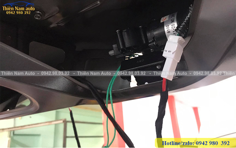 Cốp điện tự động cho xe CRV sử dụng giắc cắm an toàn cho xe 